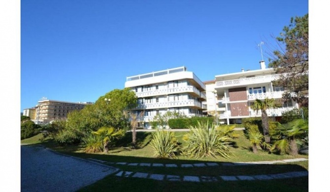 Beautiful two bedroom apartment facing the sea - sea view