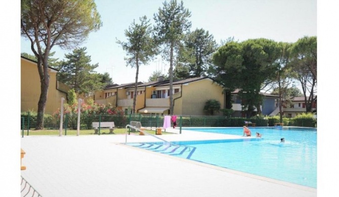 Holiday complex with pool, near beach in Bibione - Ideal for Families