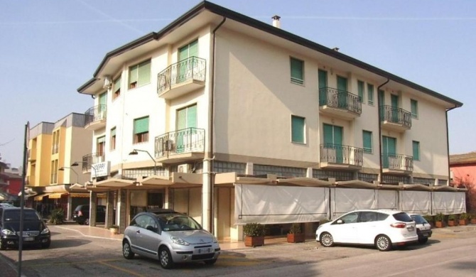 Apartment in Eraclea Mare 25694