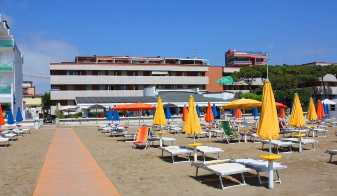 Apartment in Lignano Sabbiadoro 21786