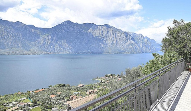 La Terrazza sul Lago