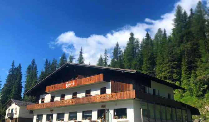 Hotel Dolomiti Des Alpes